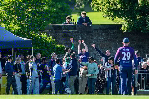 Scotland Vs Australia, 1st T20I: Fans try to catch a ball